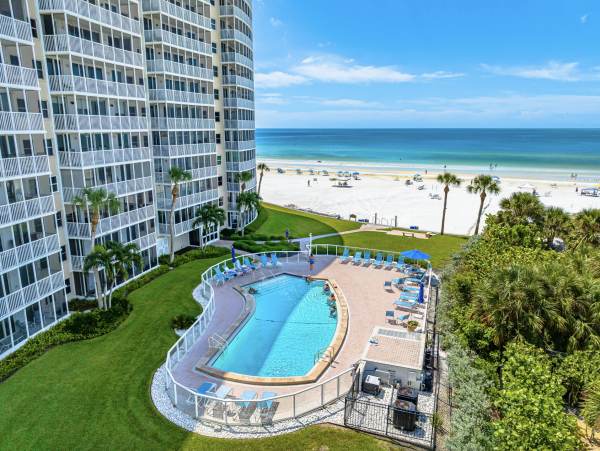 Siesta Key Vacation Rental: Gulf-Access 2-Bed, 2-Bath Haven